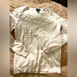 Bloomingdale’s 100% 2-ply Cashmere Pale Pink Sweater